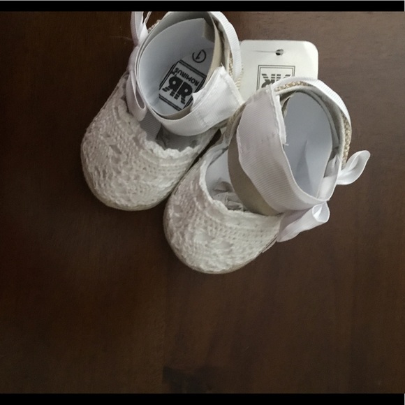 NWT boutique crochet sandals! 6-12 months - Picture 5 of 5